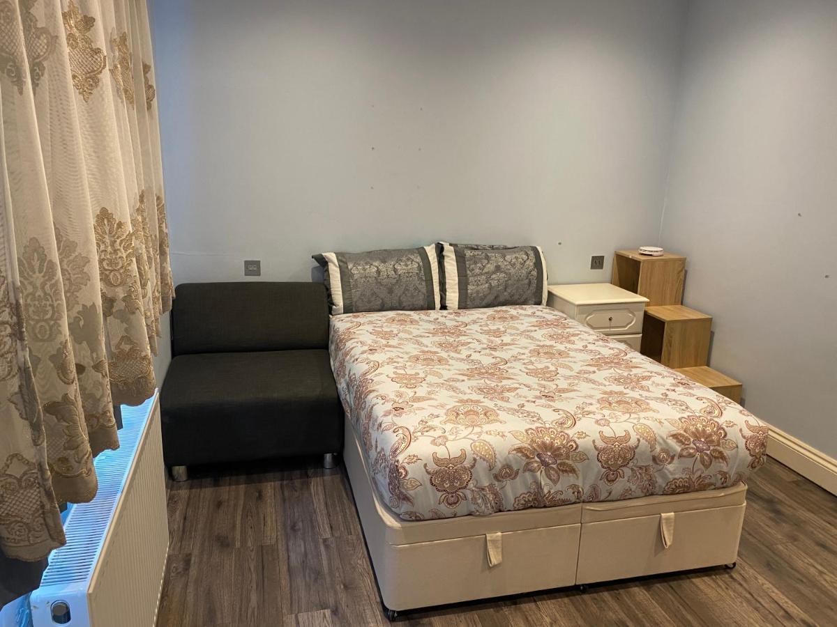 Ruislip Guest House Екстер'єр фото