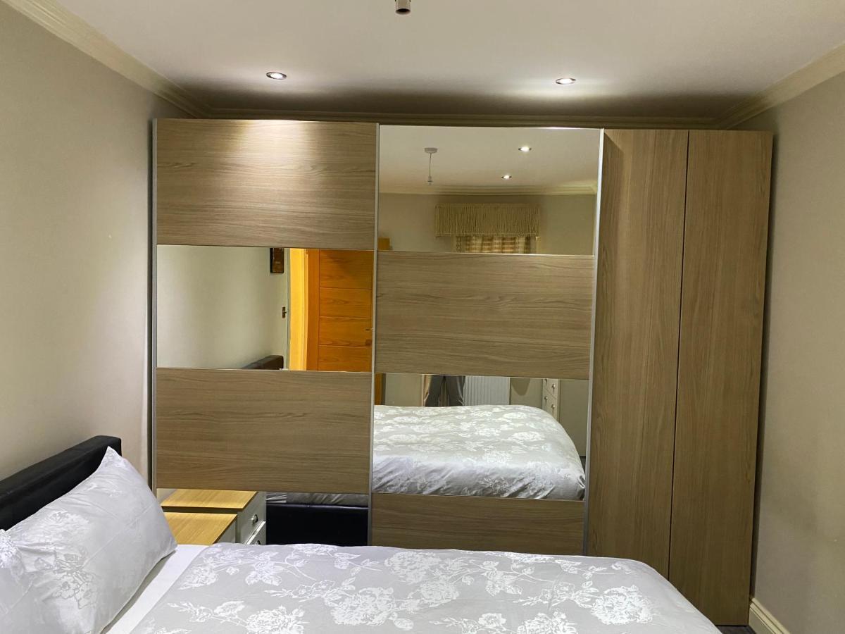 Ruislip Guest House Екстер'єр фото